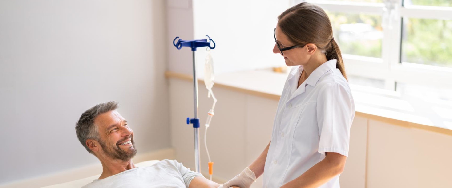 Tips for Managing Nausea and Vomiting During IV Treatments